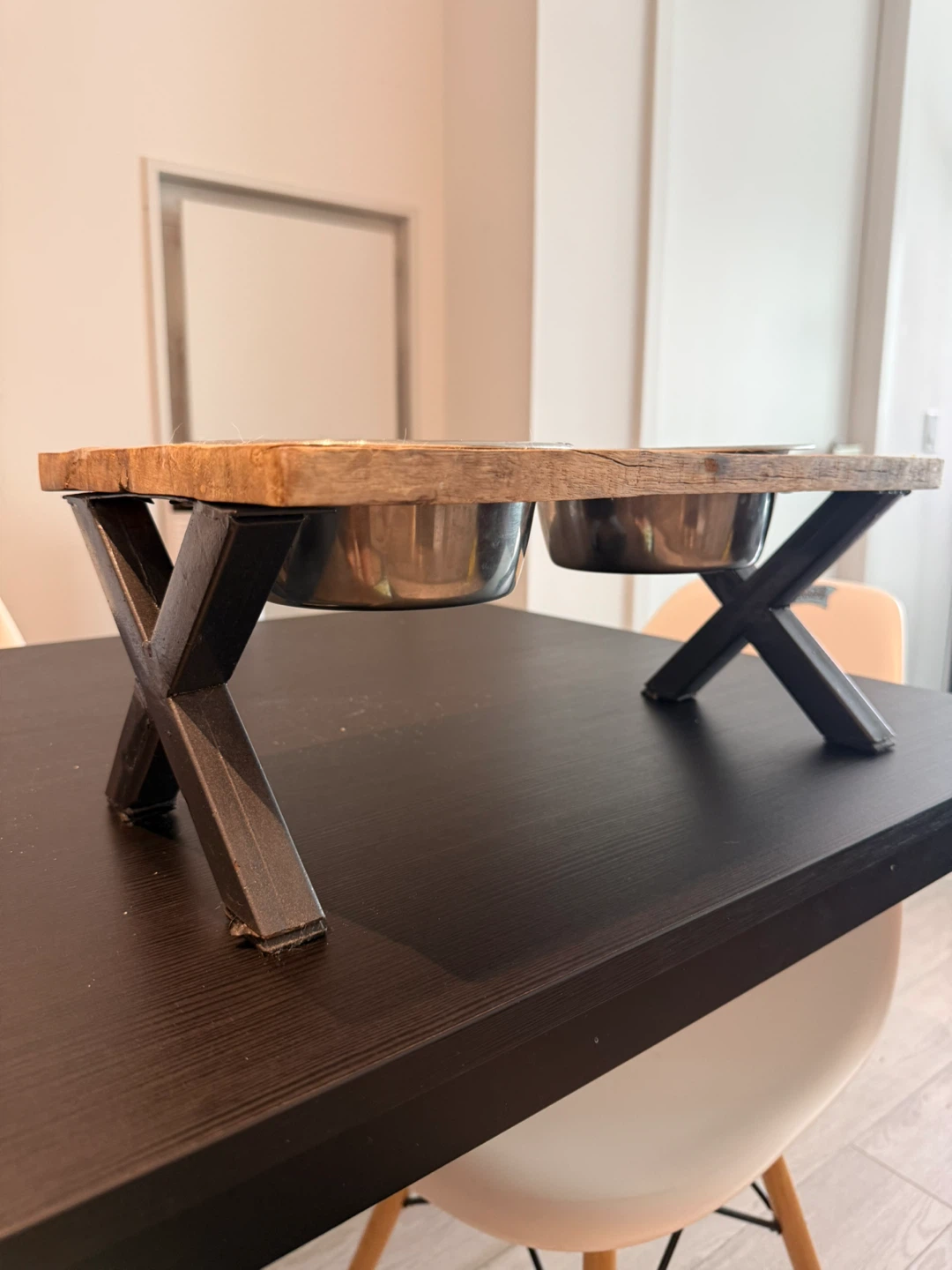 Elevated double pet feeder - photo 2