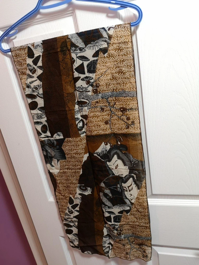 Traditional Japanese Print Scarf - photo 2