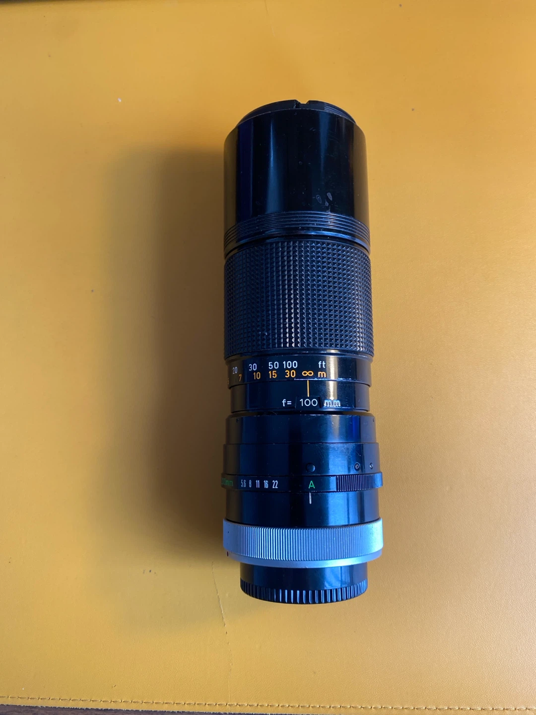 Canon Zoom Lens FD 100-200mm f/5.6 - photo 2