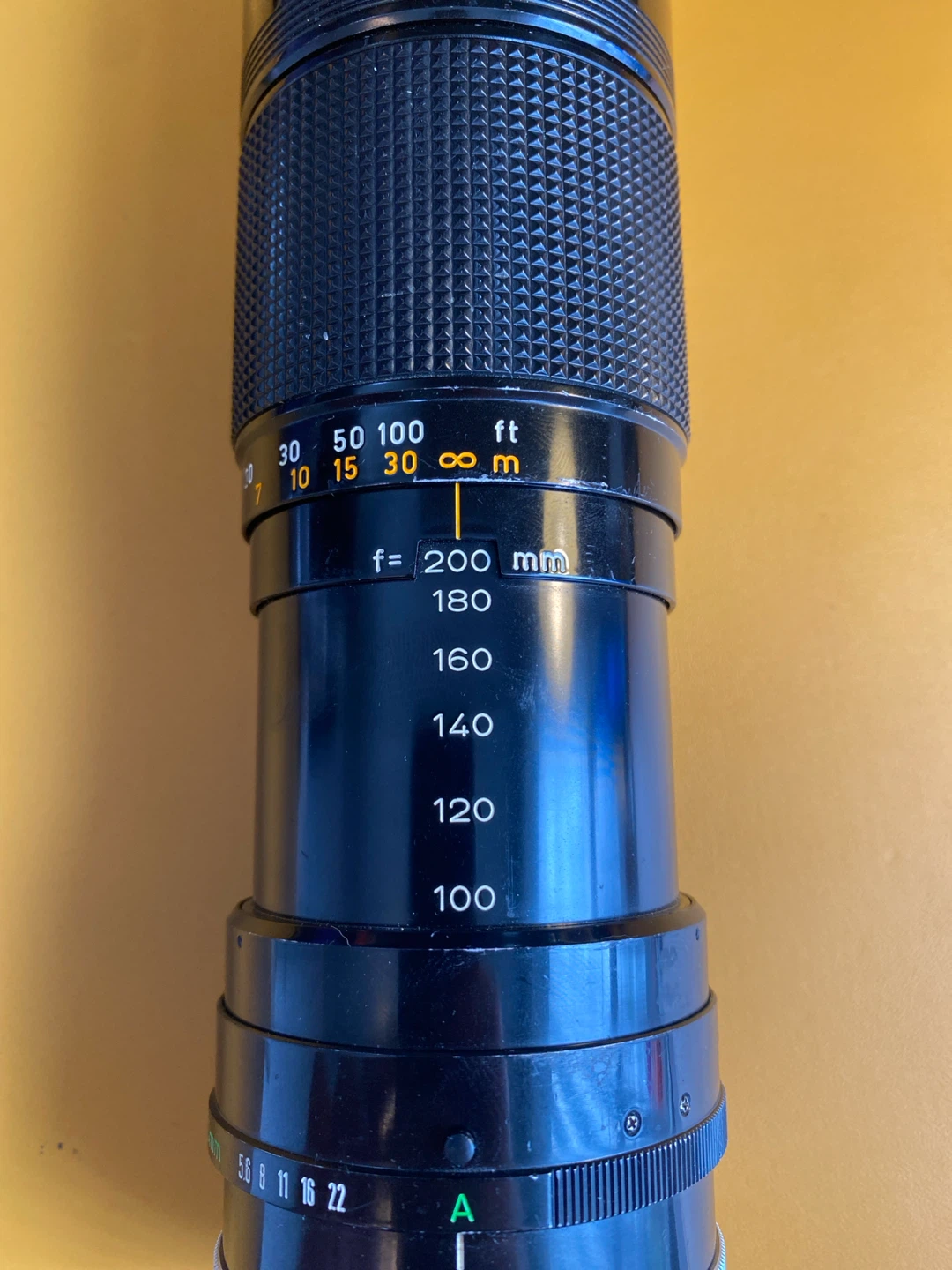 Canon Zoom Lens FD 100-200mm f/5.6 - photo 3
