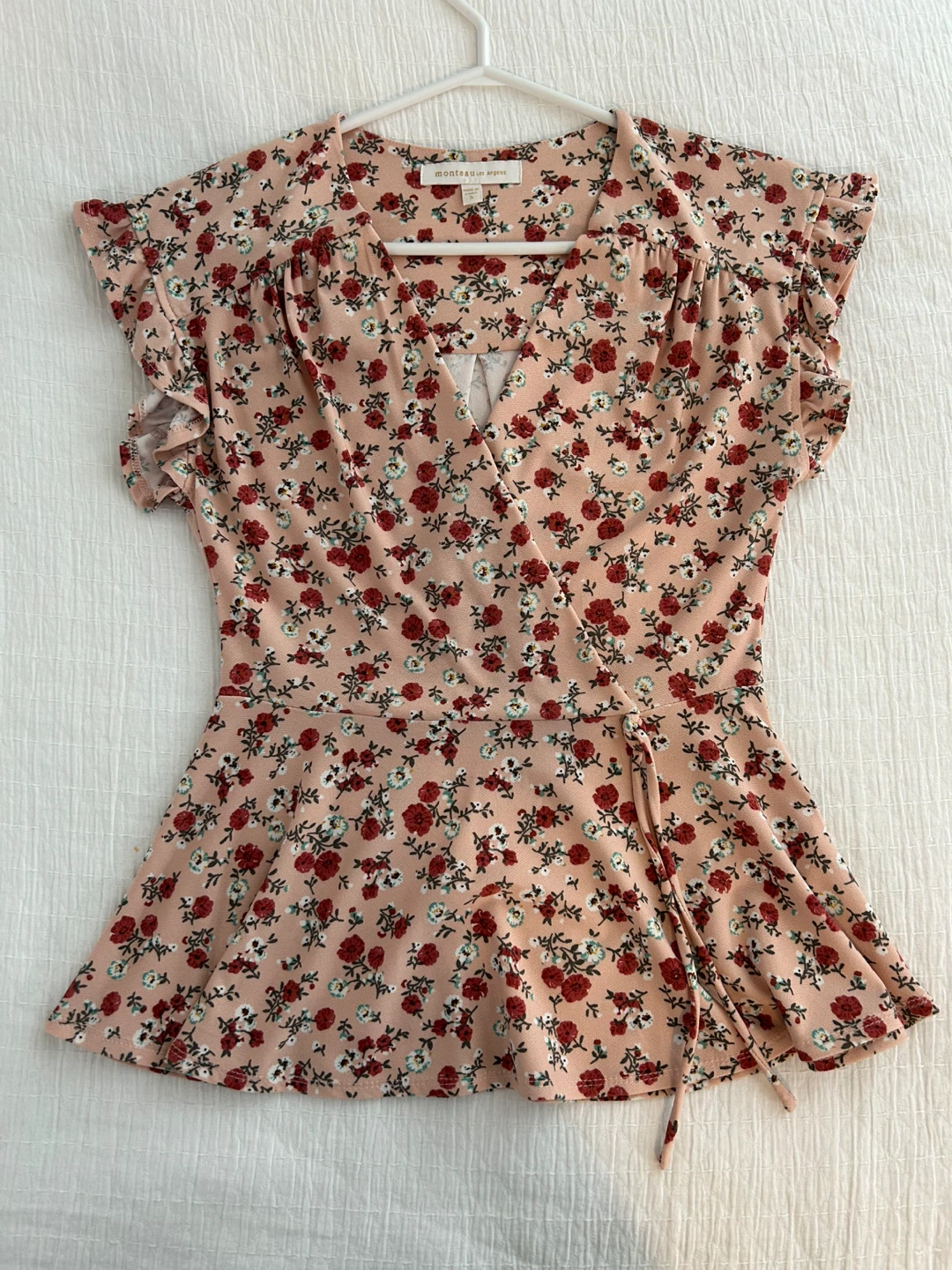 Monteau Los Angeles Floral Wrap Top