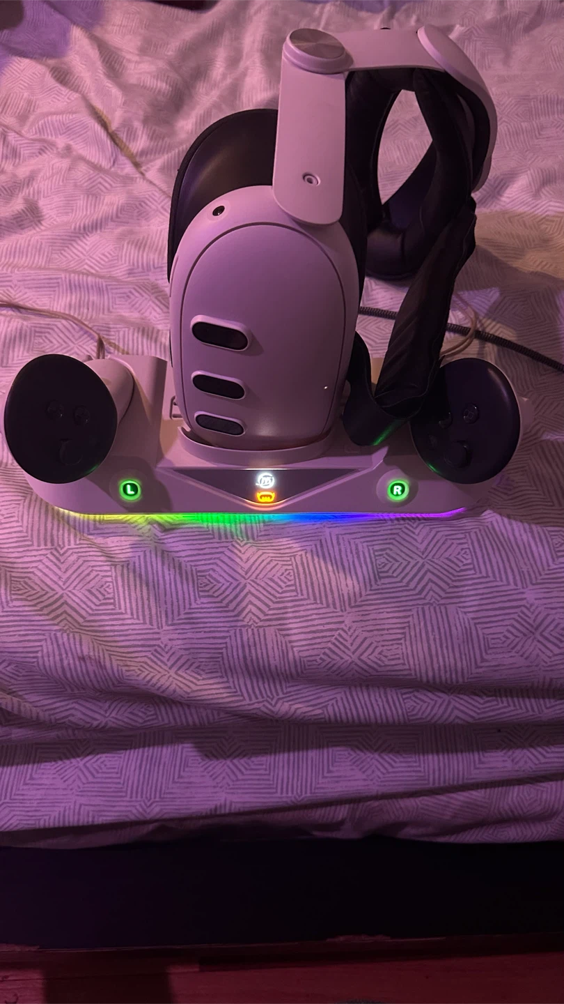 Meta Quest 3 VR Headset 512GB with Charging Dock and Case