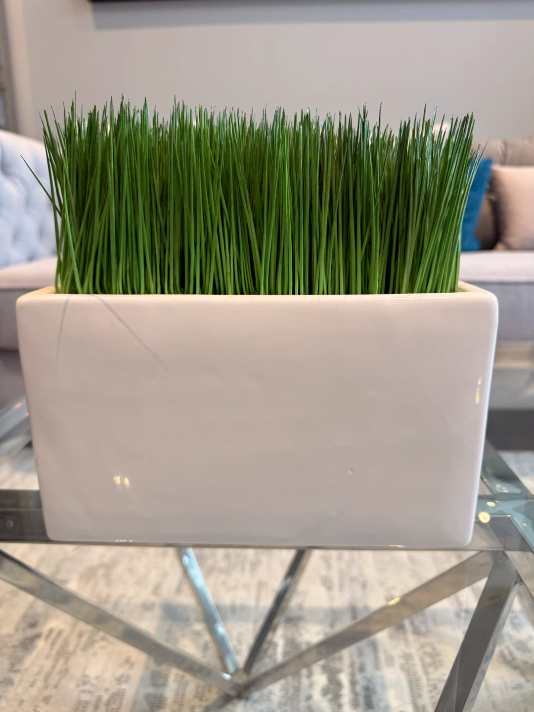Set of 3 White Ceramic Planters with Realistic Artificial Grass - photo 2