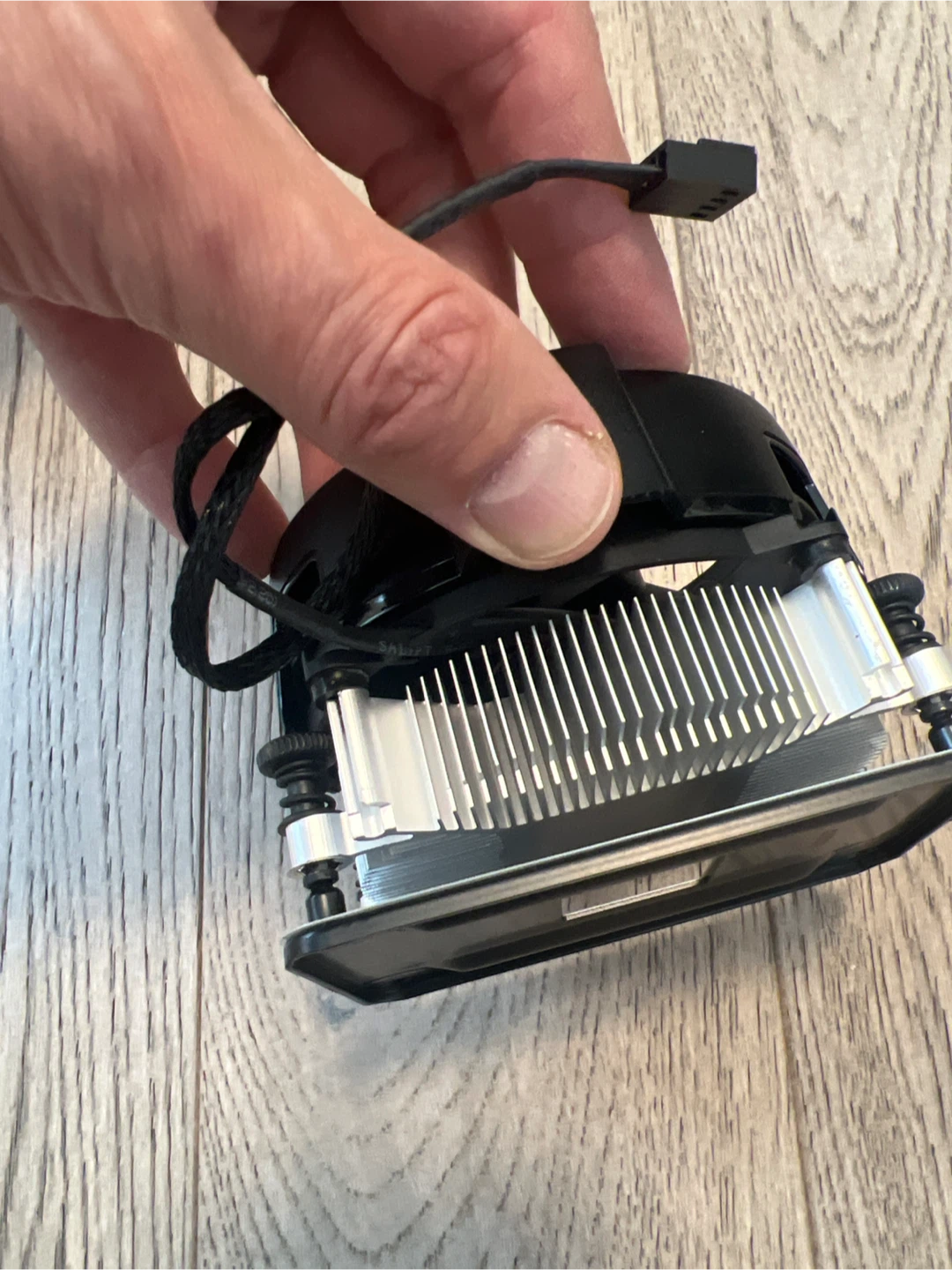 AMD CPU Cooler - photo 2