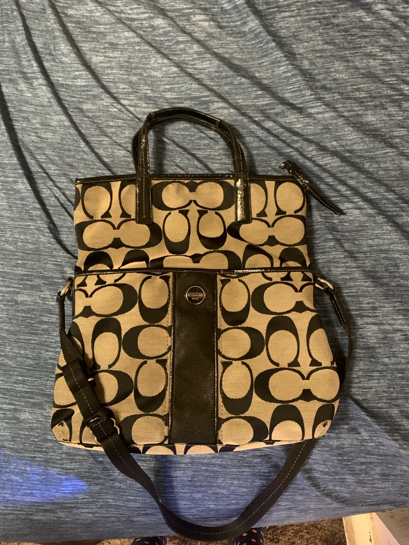 Coach Signature Canvas Tote Bag