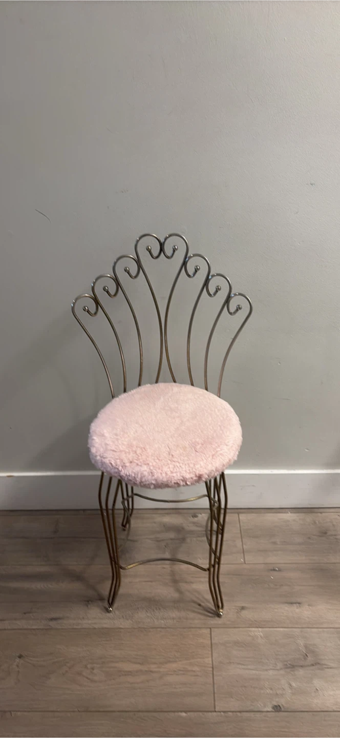 Vintage Style Metal Vanity Chair with Pink Cushion