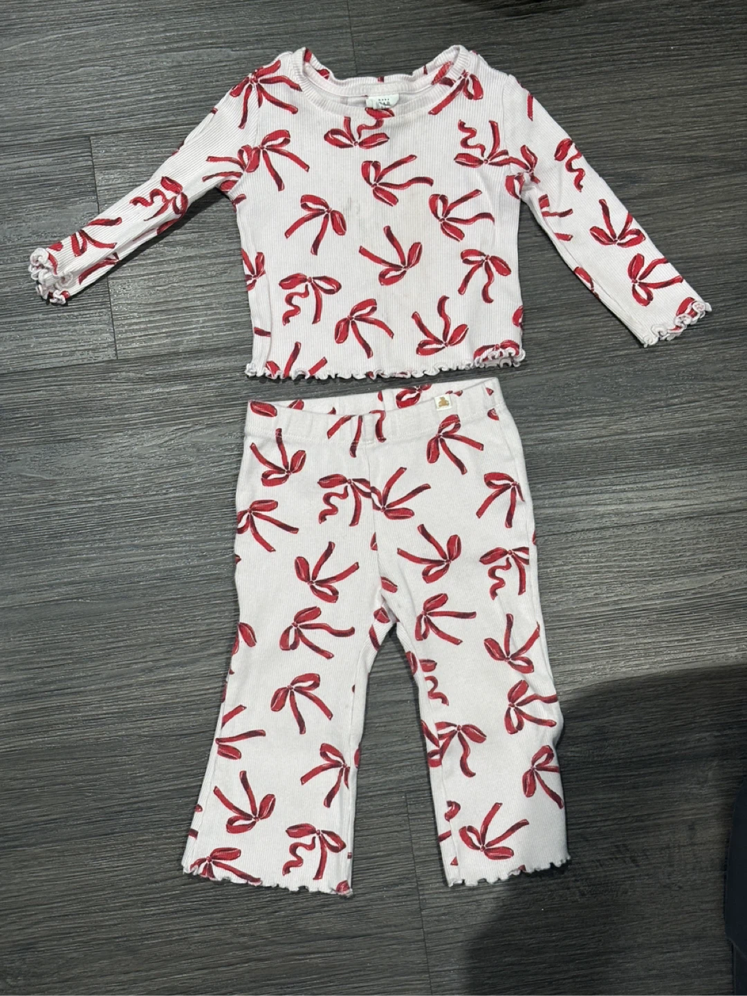Baby Gap Two-Piece Bow Outfit