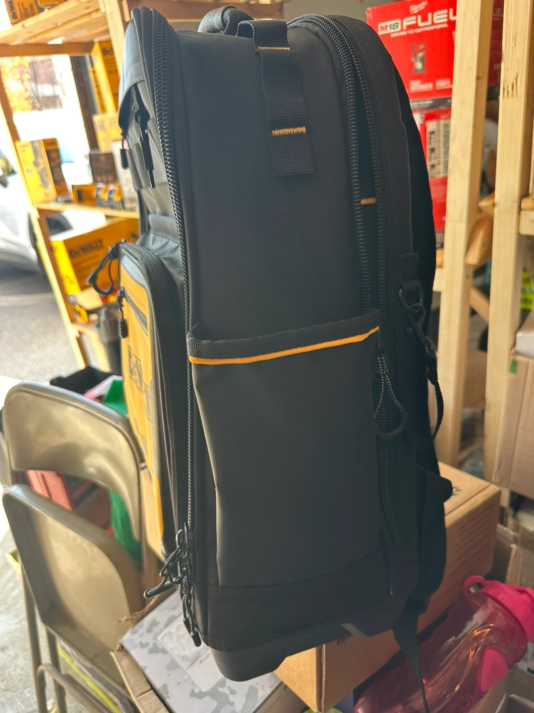 DeWalt Hybrid Tool Backpack - photo 2