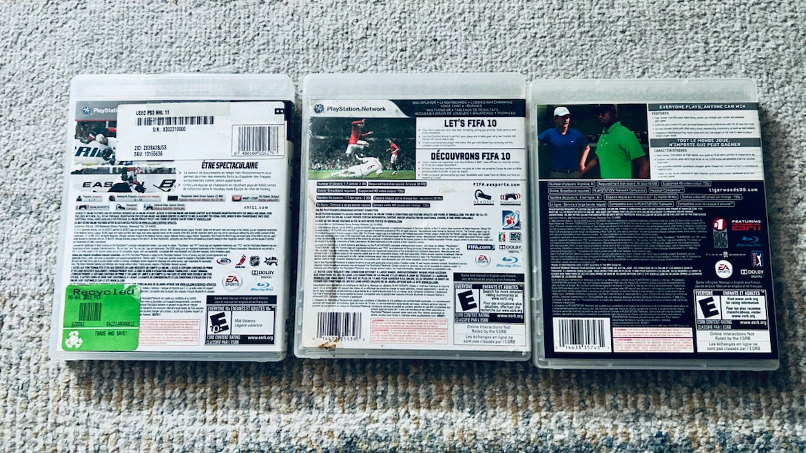 PS3 Sports Games Bundle – NHL 11, FIFA 10 & Tiger Woods PGA - photo 2
