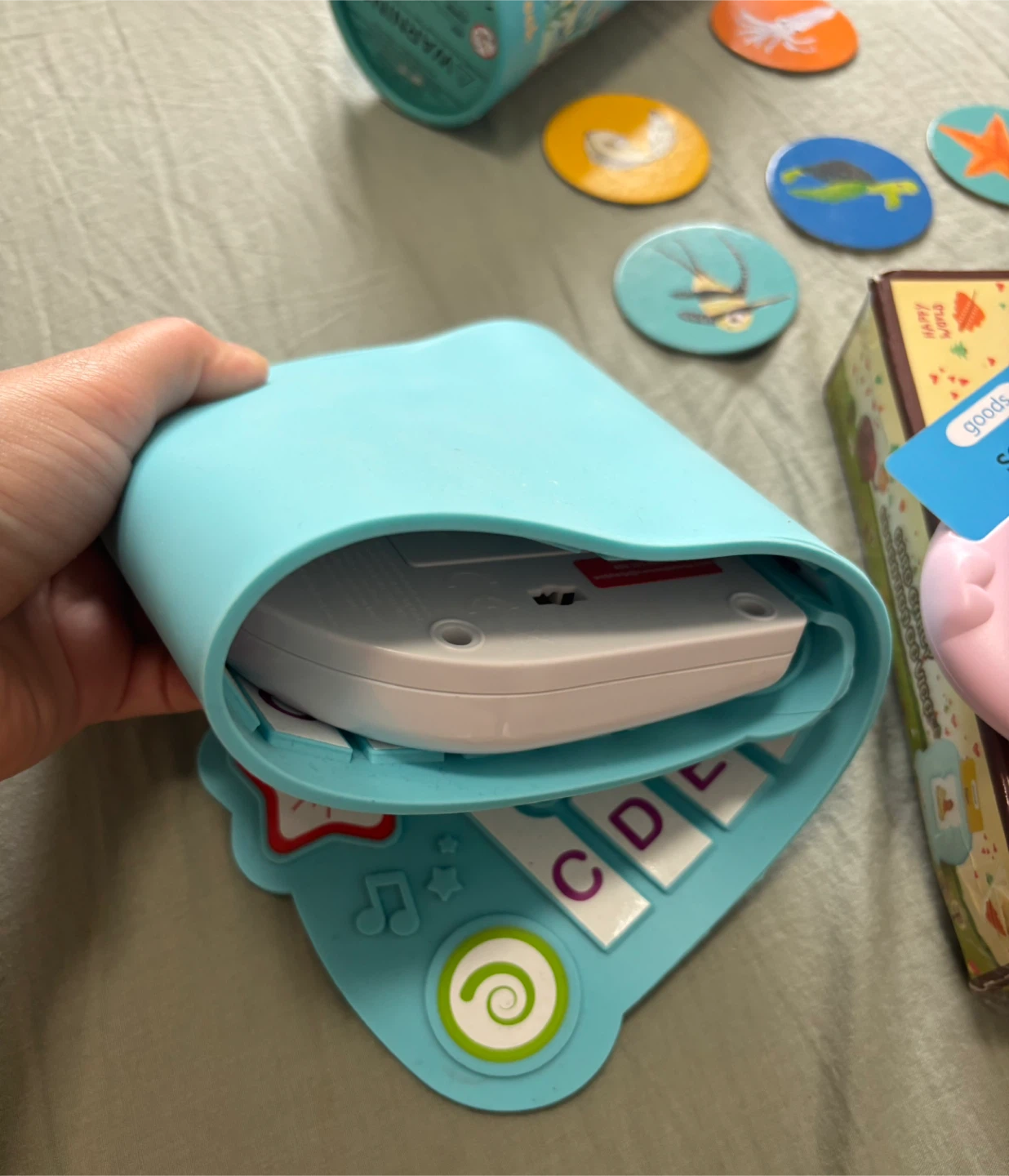 Fisher-Price Piano, Wobbly Worms Game, and Kids Toy Bundle - photo 5