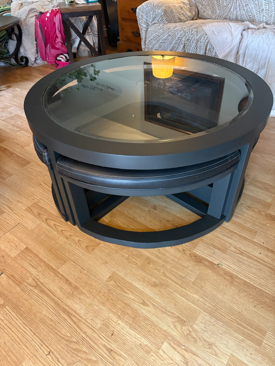 Round Glass Coffee Table with 4 Nesting Stools - photo 3