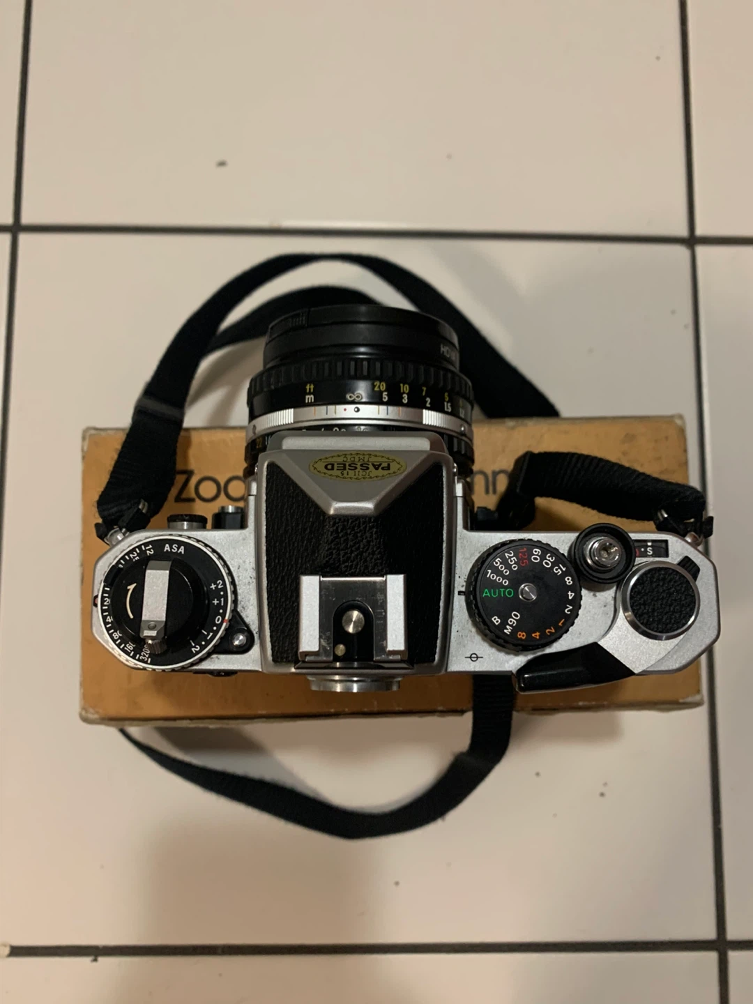 Nikon FE Film Camera with Series E 75-150mm Lens - photo 2
