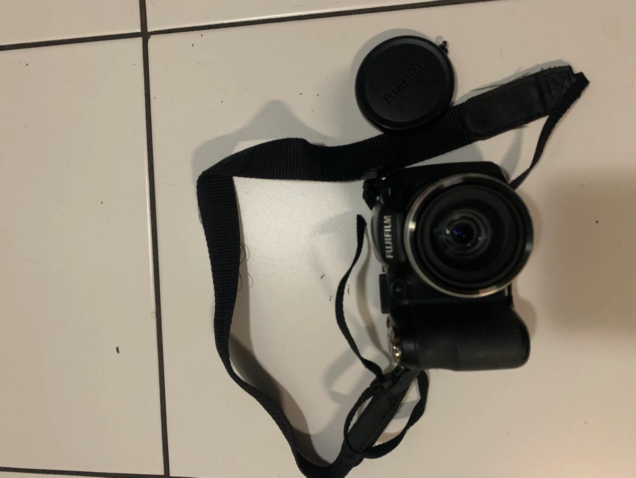 Fujifilm FinePix S Digital Camera - photo 3