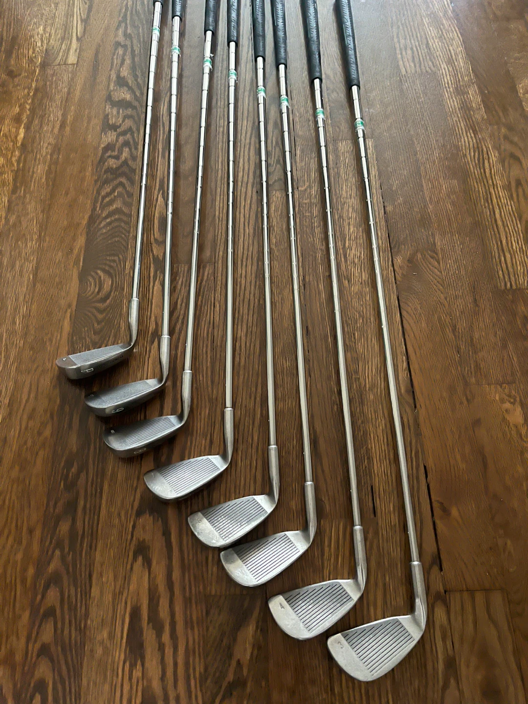 MacGregor Heritage iron golf clubs set