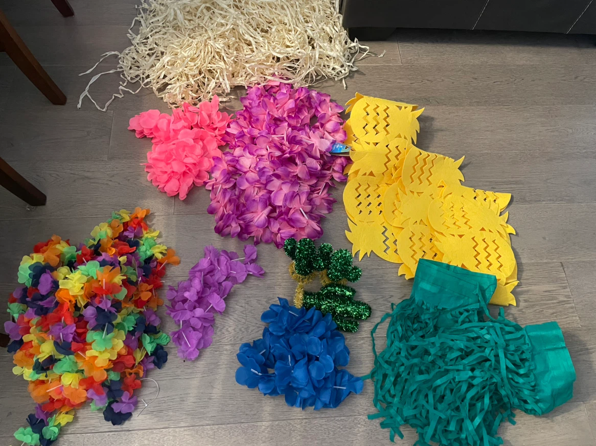 LOT Luau Party Decorations