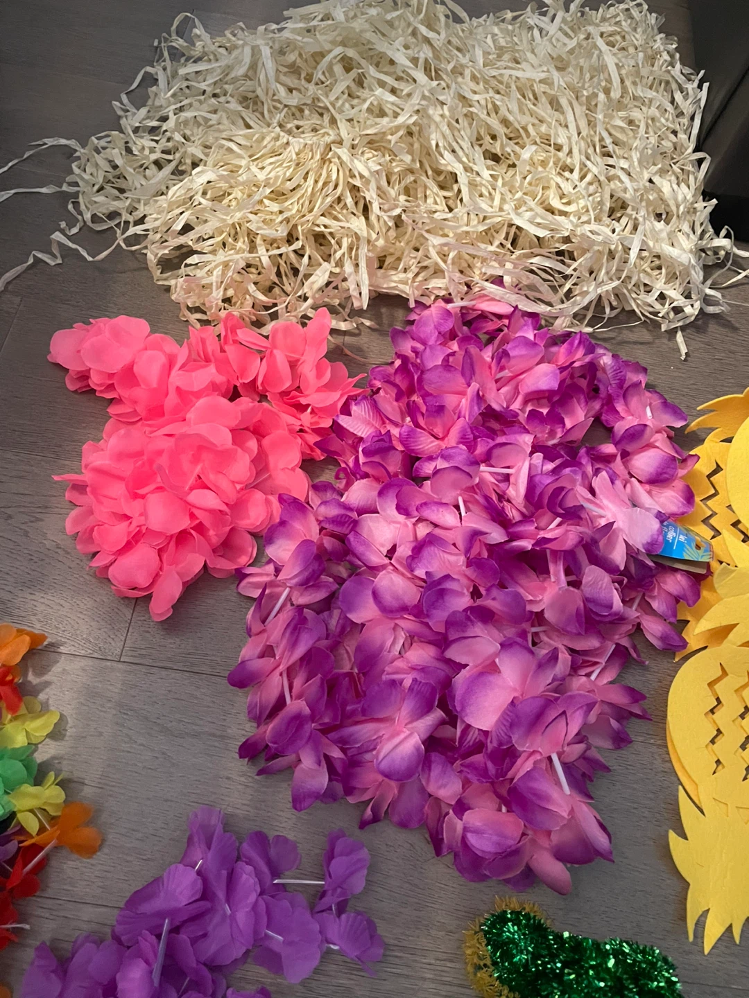 LOT Luau Party Decorations - photo 3
