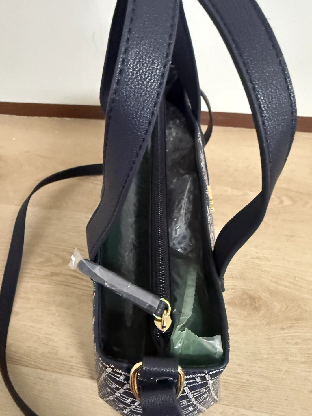 Tommy Hilfiger Monogram Tote Bag - photo 5