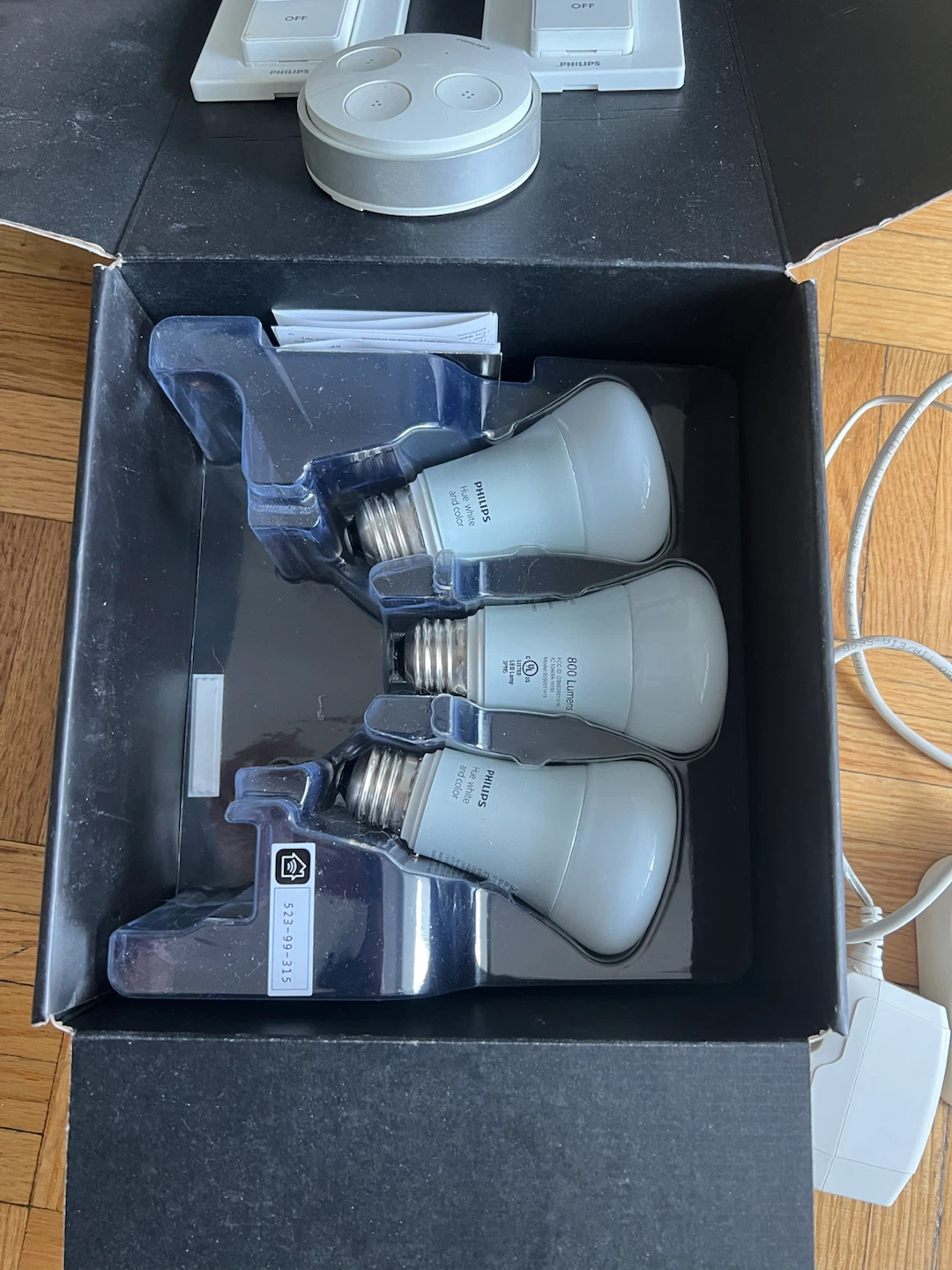 Philips Hue White and Color Ambiance Starter Kit - photo 3