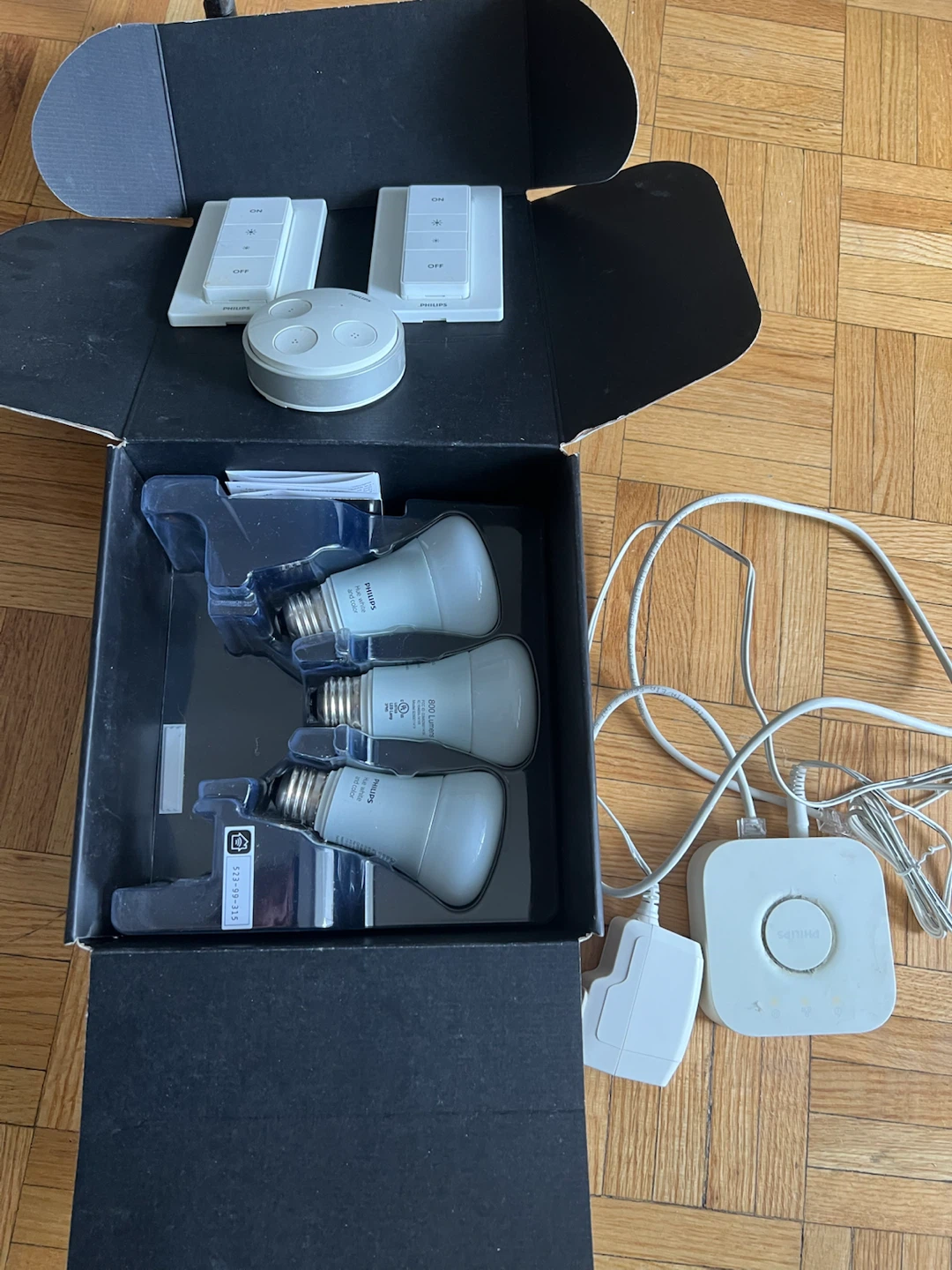 Philips Hue White and Color Ambiance Starter Kit - photo 4