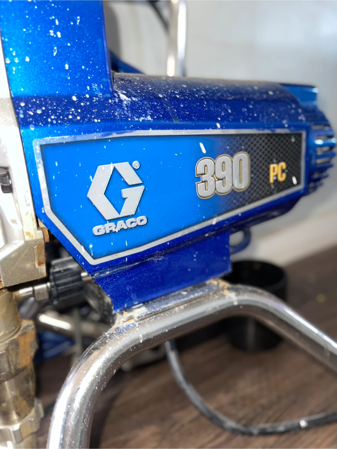 Graco 390 PC Electric Airless Sprayer - photo 2
