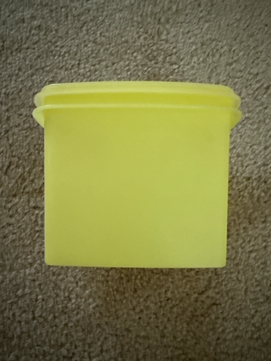 Tupperware Vintage yellow storage container - photo 2