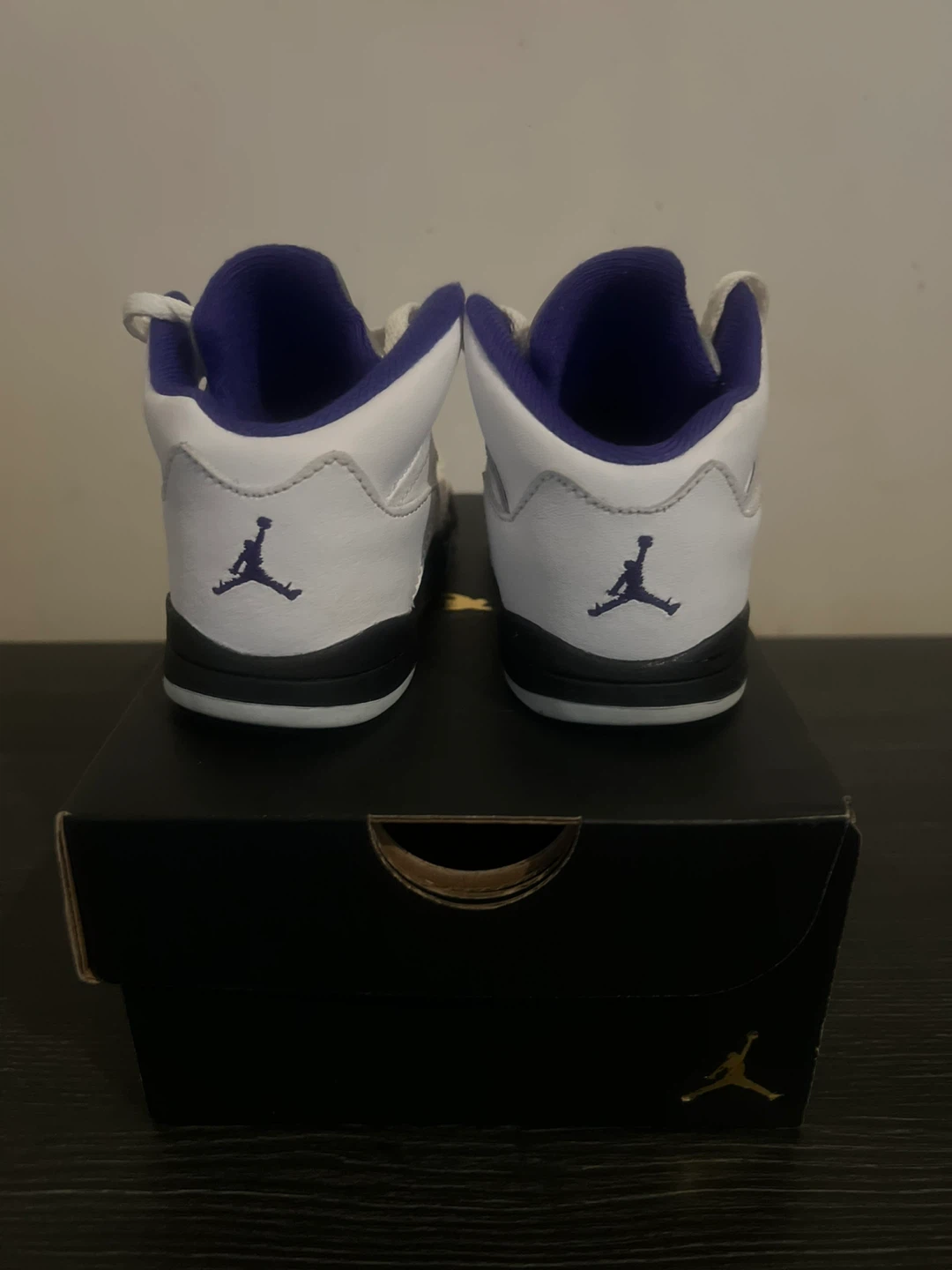 Air Jordan 5 Retro “Grapes” White, Dark Concord, Blk - photo 3