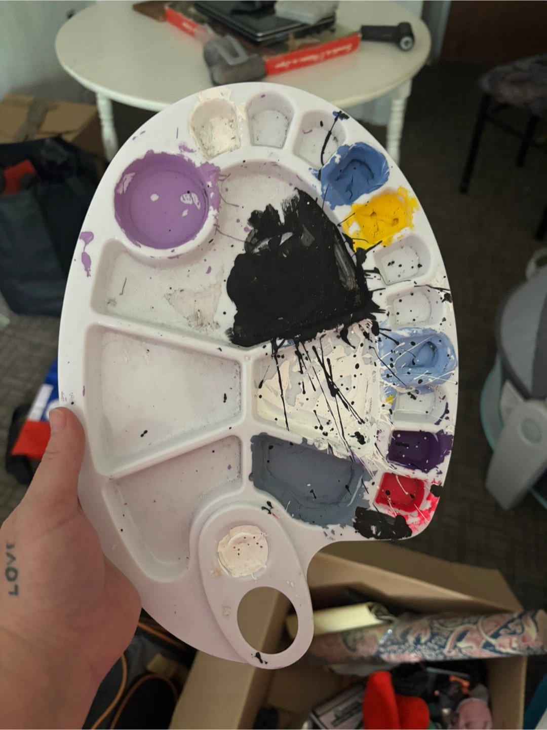 plastic artist's paint palette