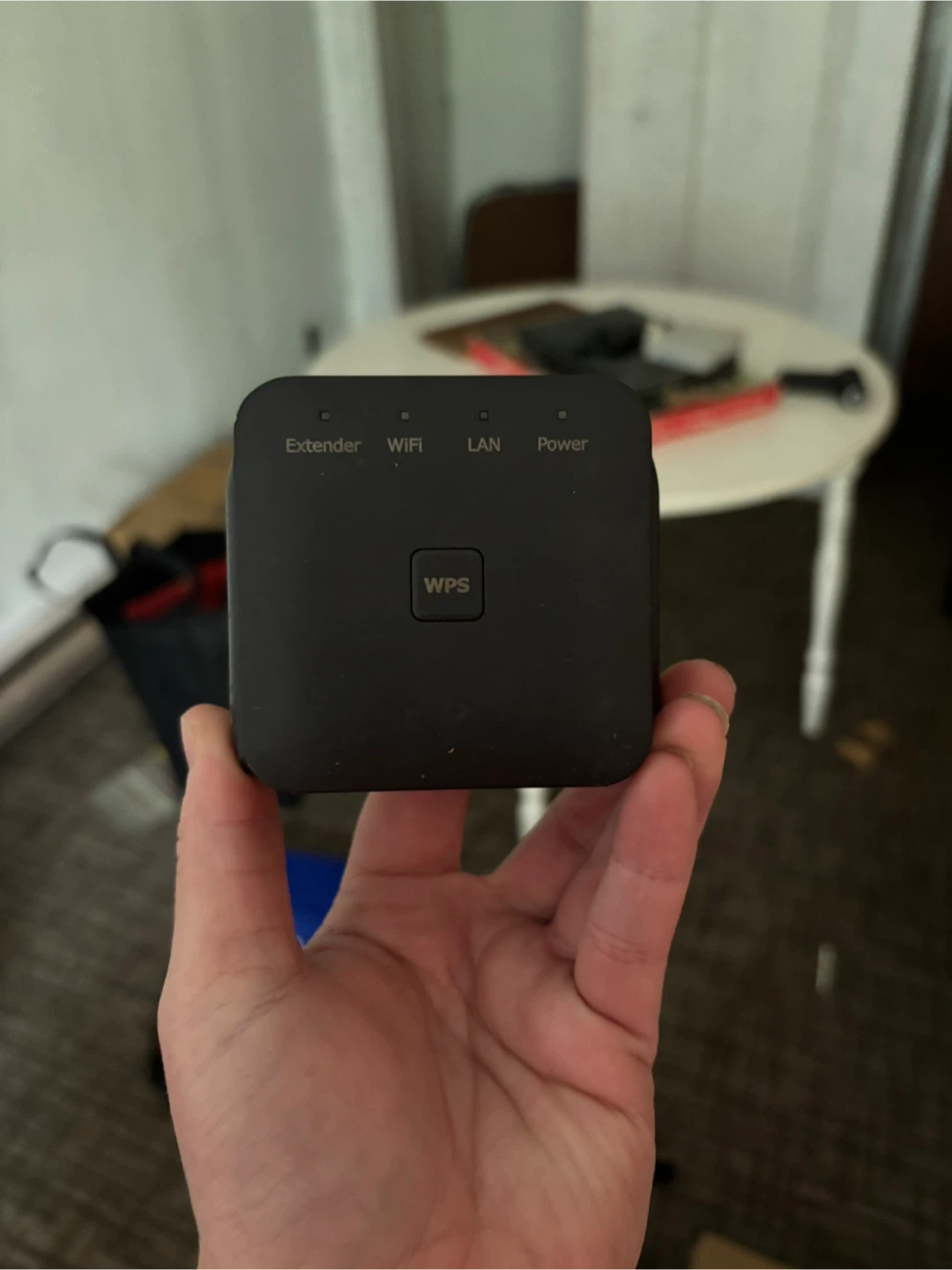 Wi-Fi range extender (Wi-Fi repeater)