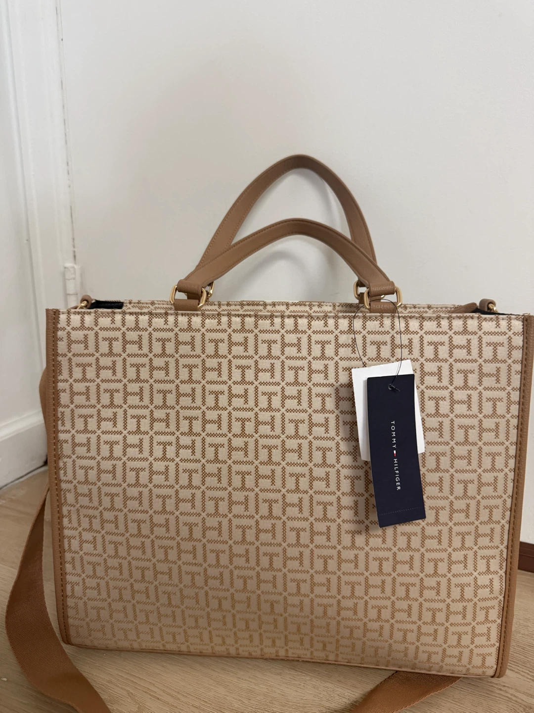 Tommy Hilfiger Monogram Tote Bag - photo 2