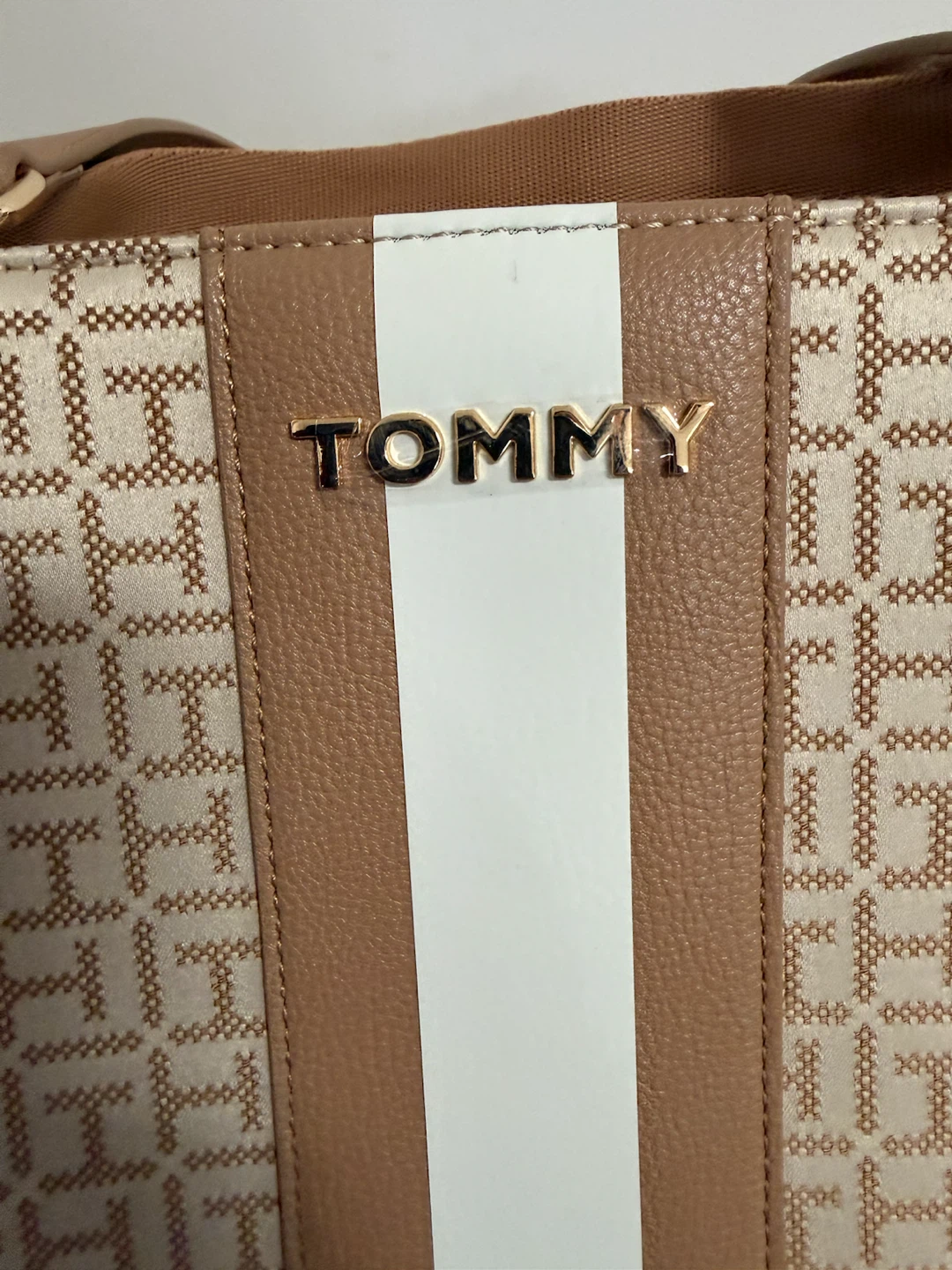 Tommy Hilfiger Monogram Tote Bag - photo 5