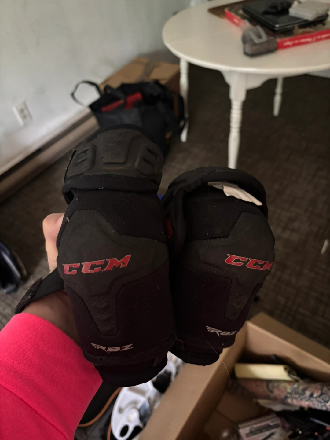 CCM RBZ Junior Hockey Elbow Pads, size Small.