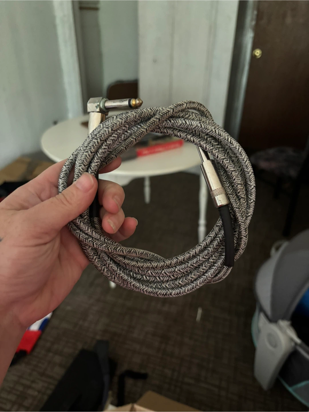electric guitars, bass guitar standard ¼-inch audio connectors - photo 2