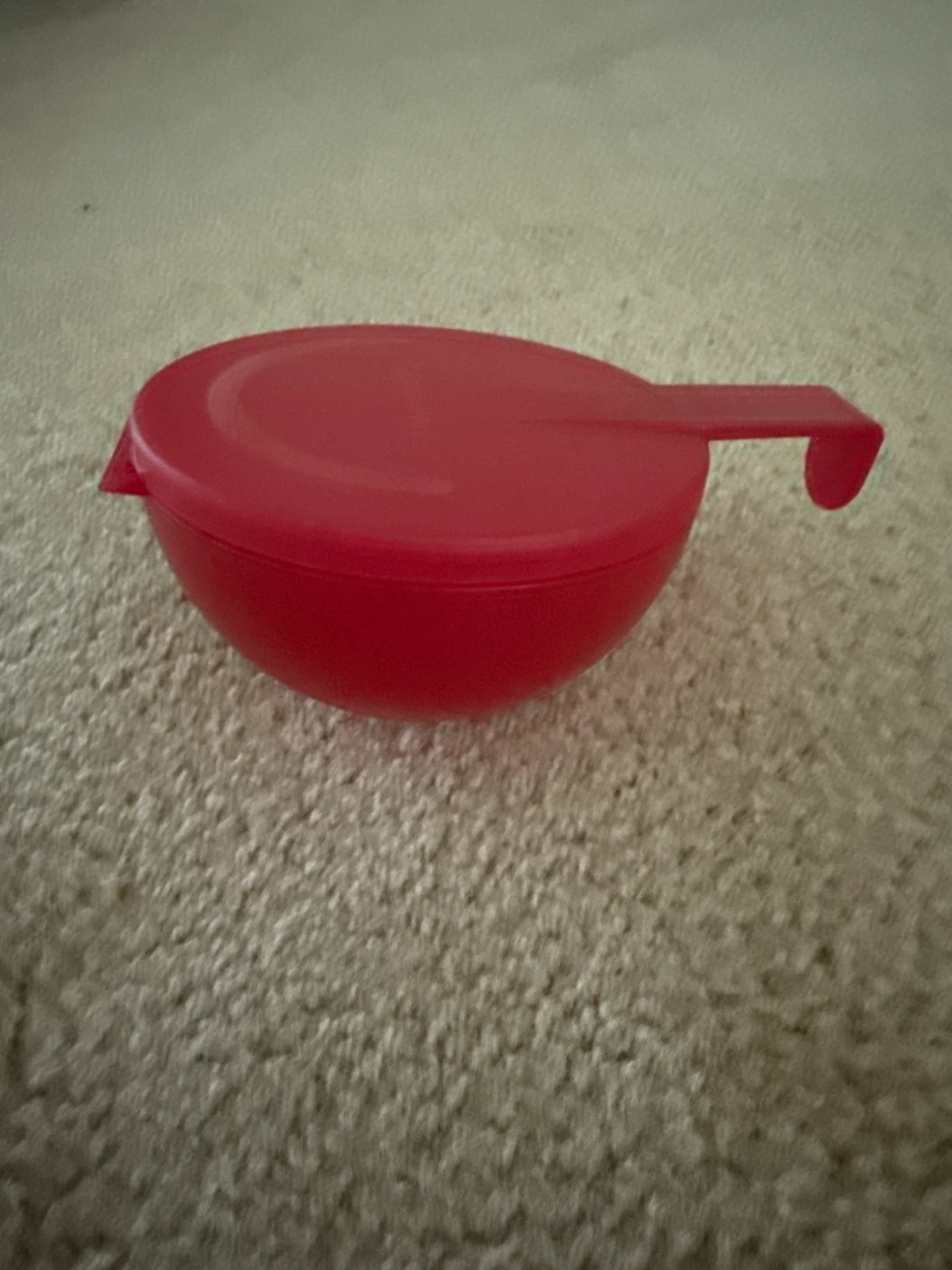 Tupperware “Forget me Not” round container lid - photo 3