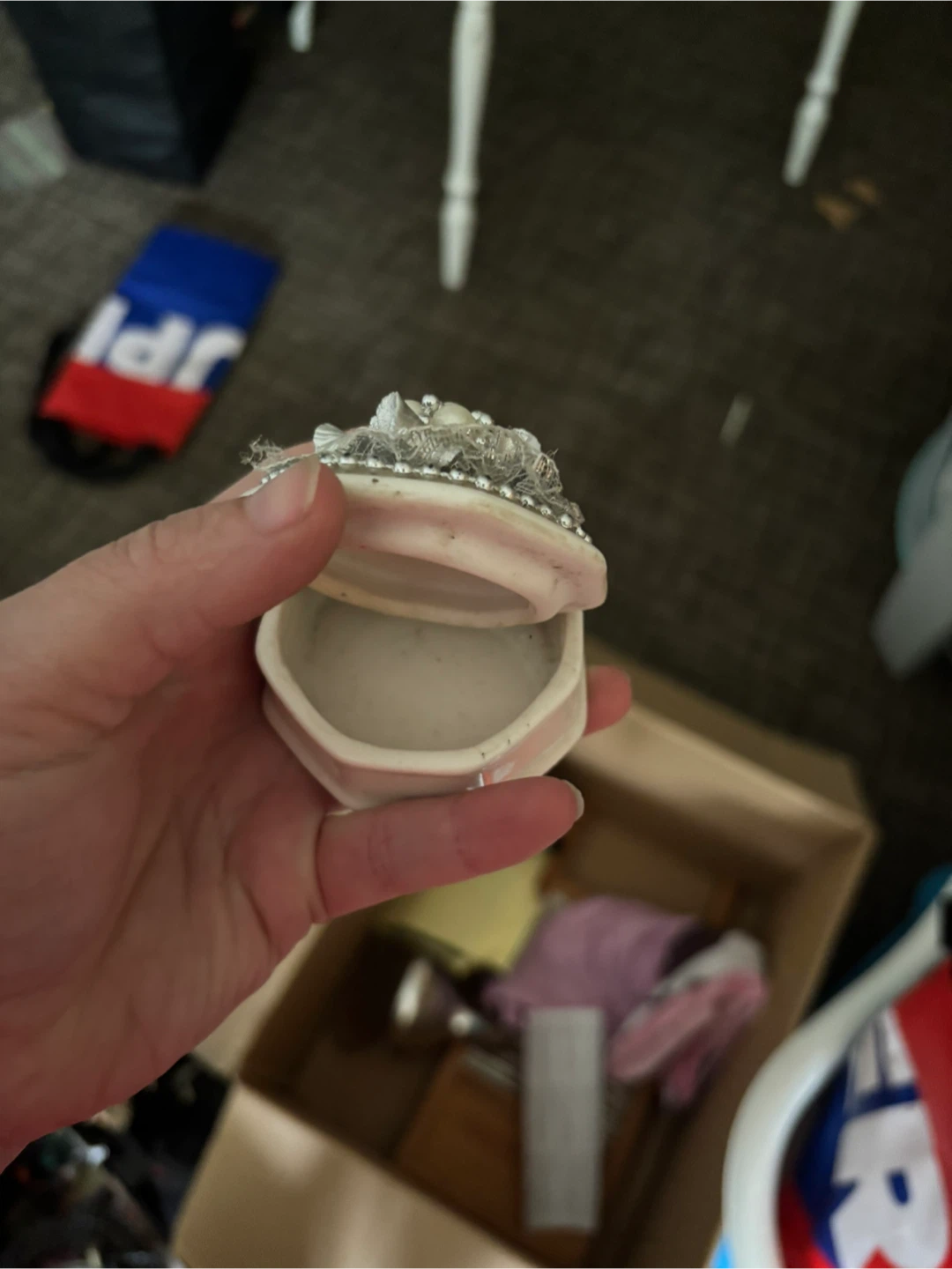small decorative trinket or jewelry box - photo 2