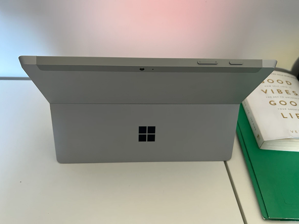 Microsoft Surface Tablet - photo 4