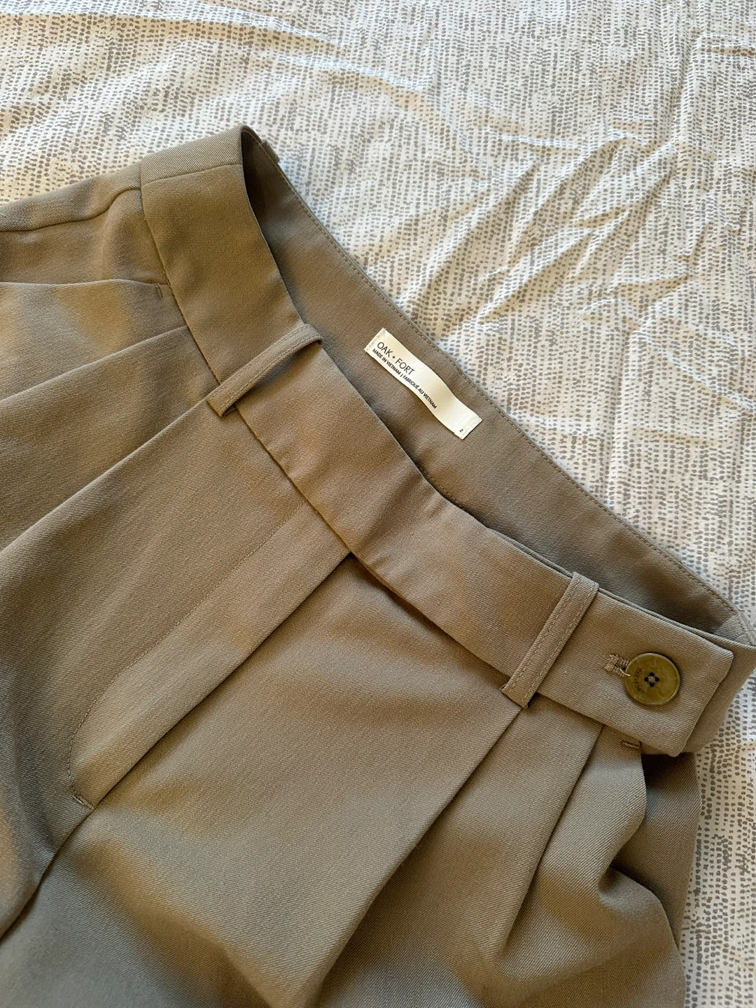 OAK + FORT High-Waisted Trousers - Beige