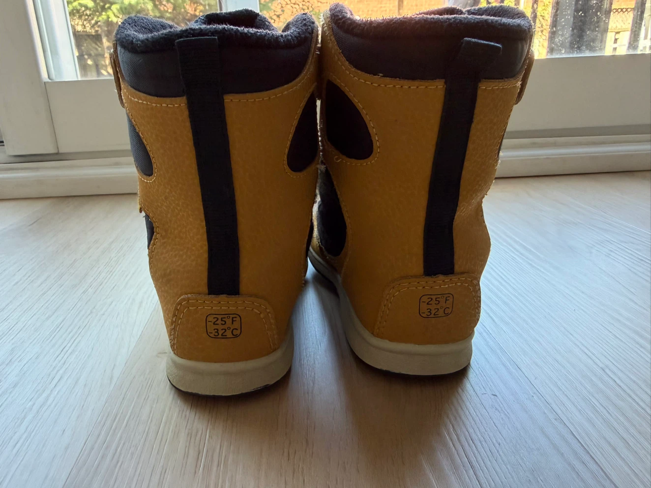 Merrell Winter Boots Youth Size 10M - photo 4