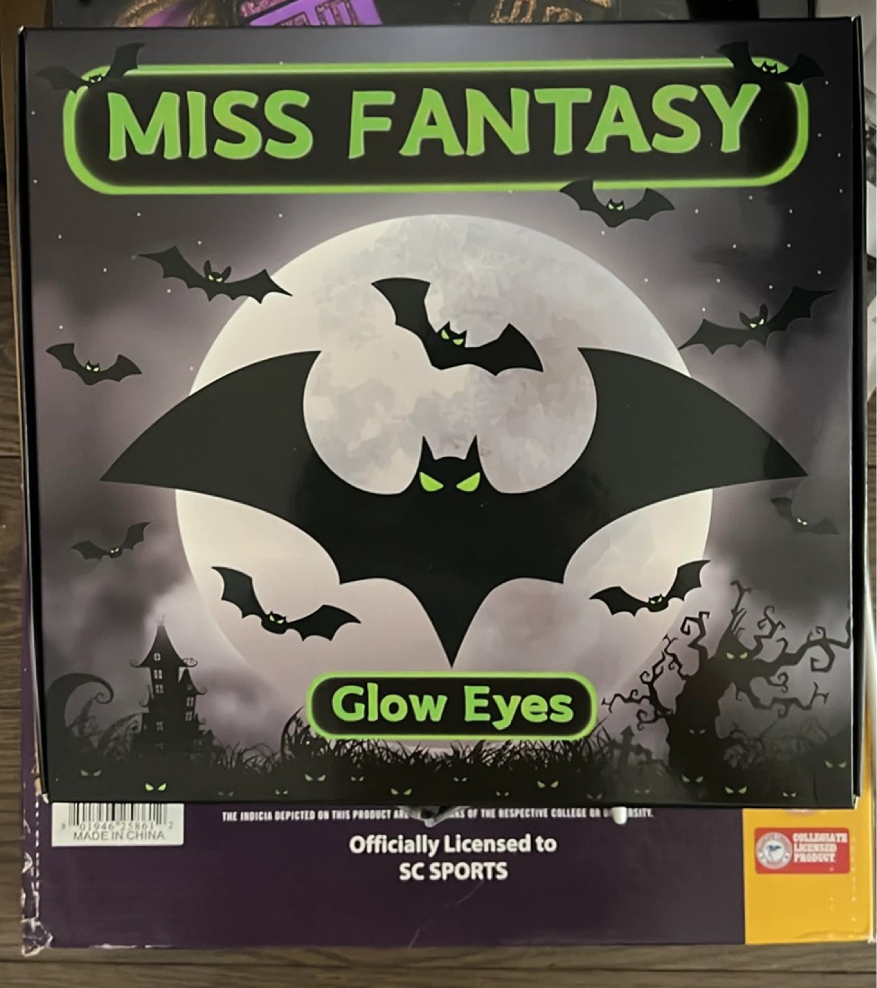 Miss Fantasy Glow Eyes Bat Decorations