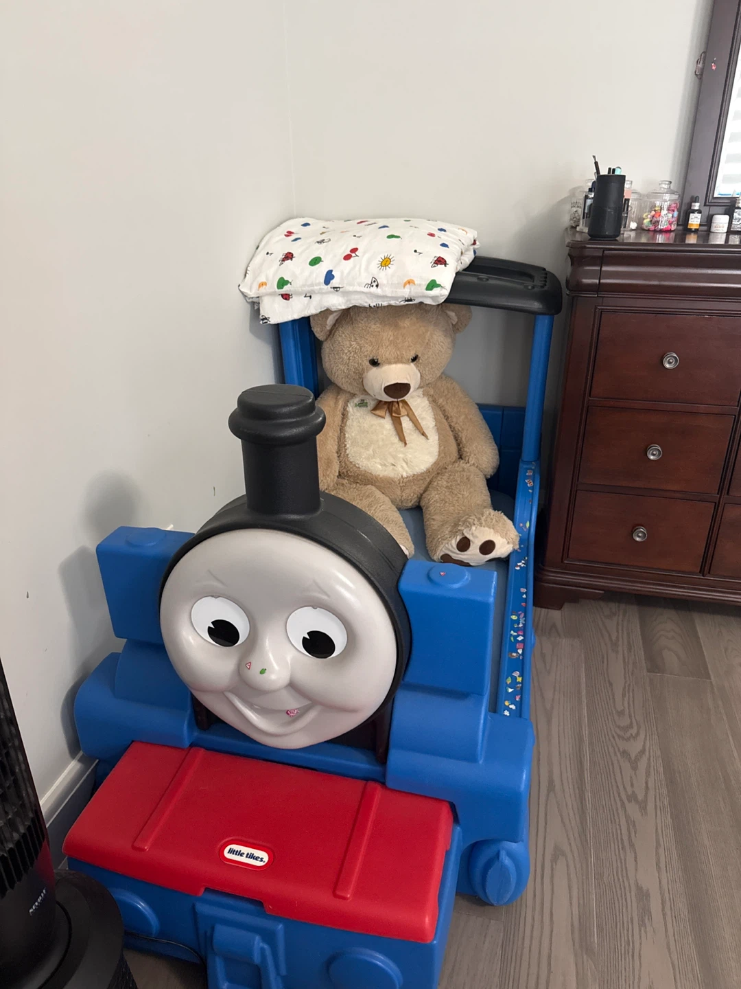 Little Tikes Thomas the Tank Engine Toddler Bed