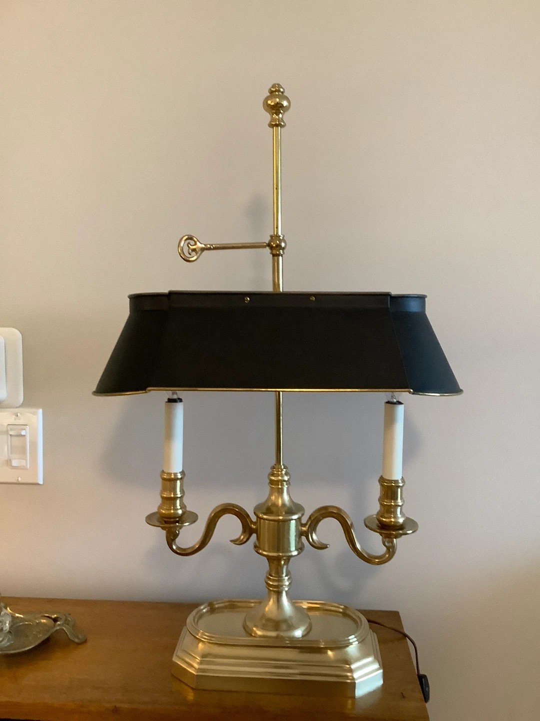 Vt Brass Bouillotte Lamp w Black Tole Brass Interior Shade 🐞 - photo 2