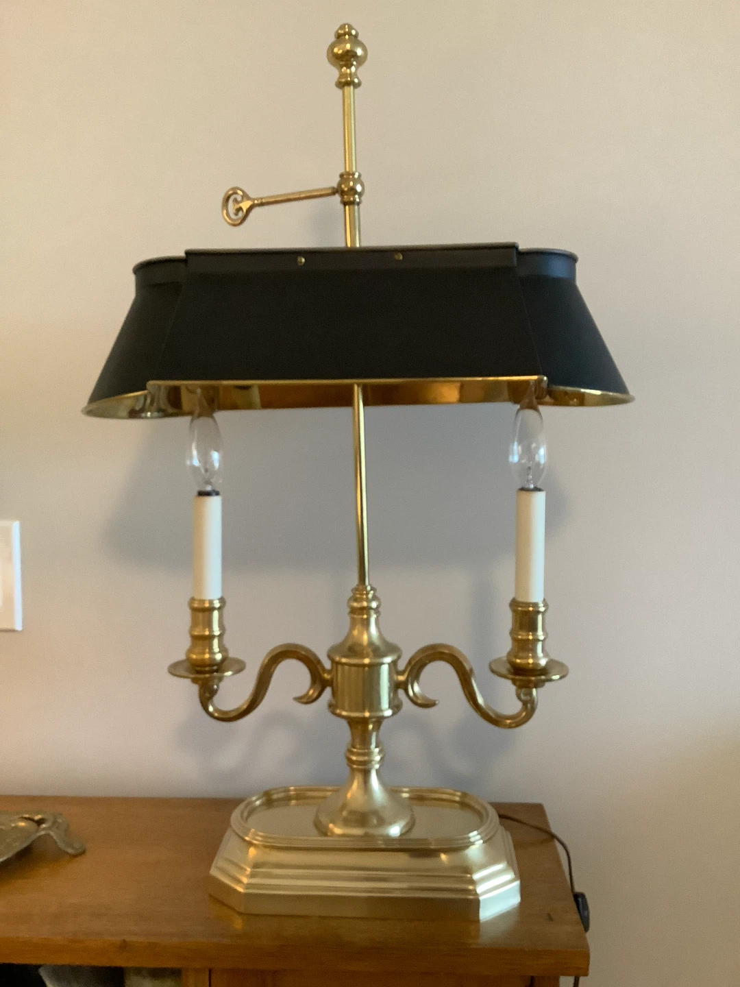 Vt Brass Bouillotte Lamp w Black Tole Brass Interior Shade 🐞 - photo 5