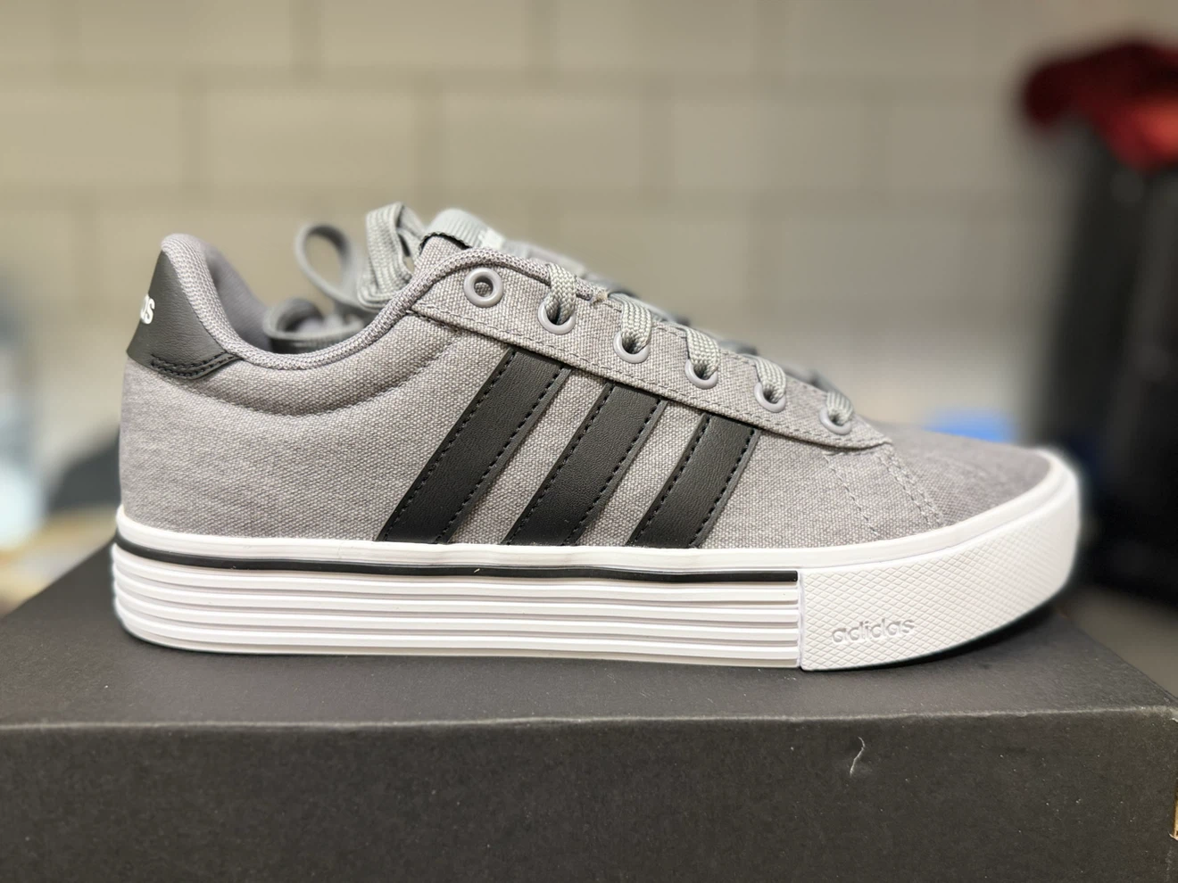 Adidas Daily 4.0 Shoes - Grey - Size 5.5 US - photo 2