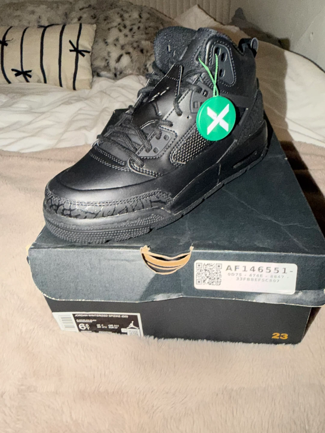 Jordan Winterized Spizike (GS) Black