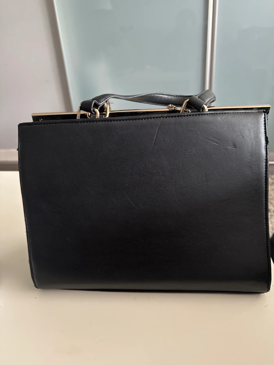 Guess Black Quilted Handbag - photo 2