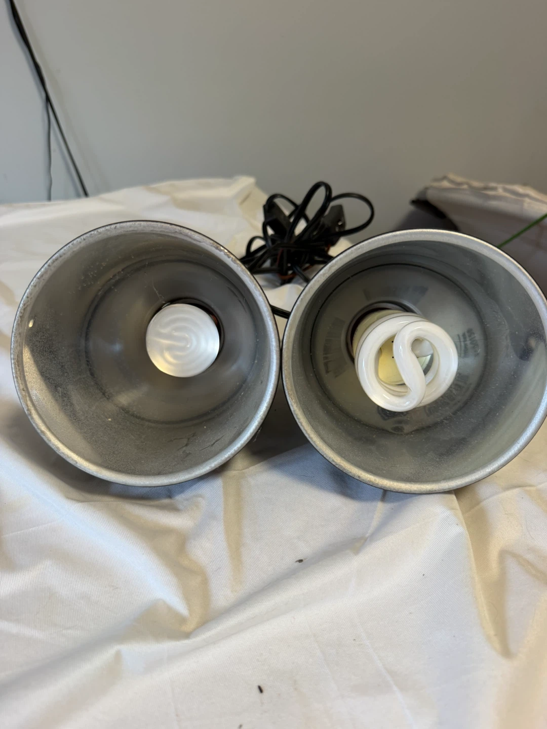 Two Reptile Dome Light Fixtures - photo 2