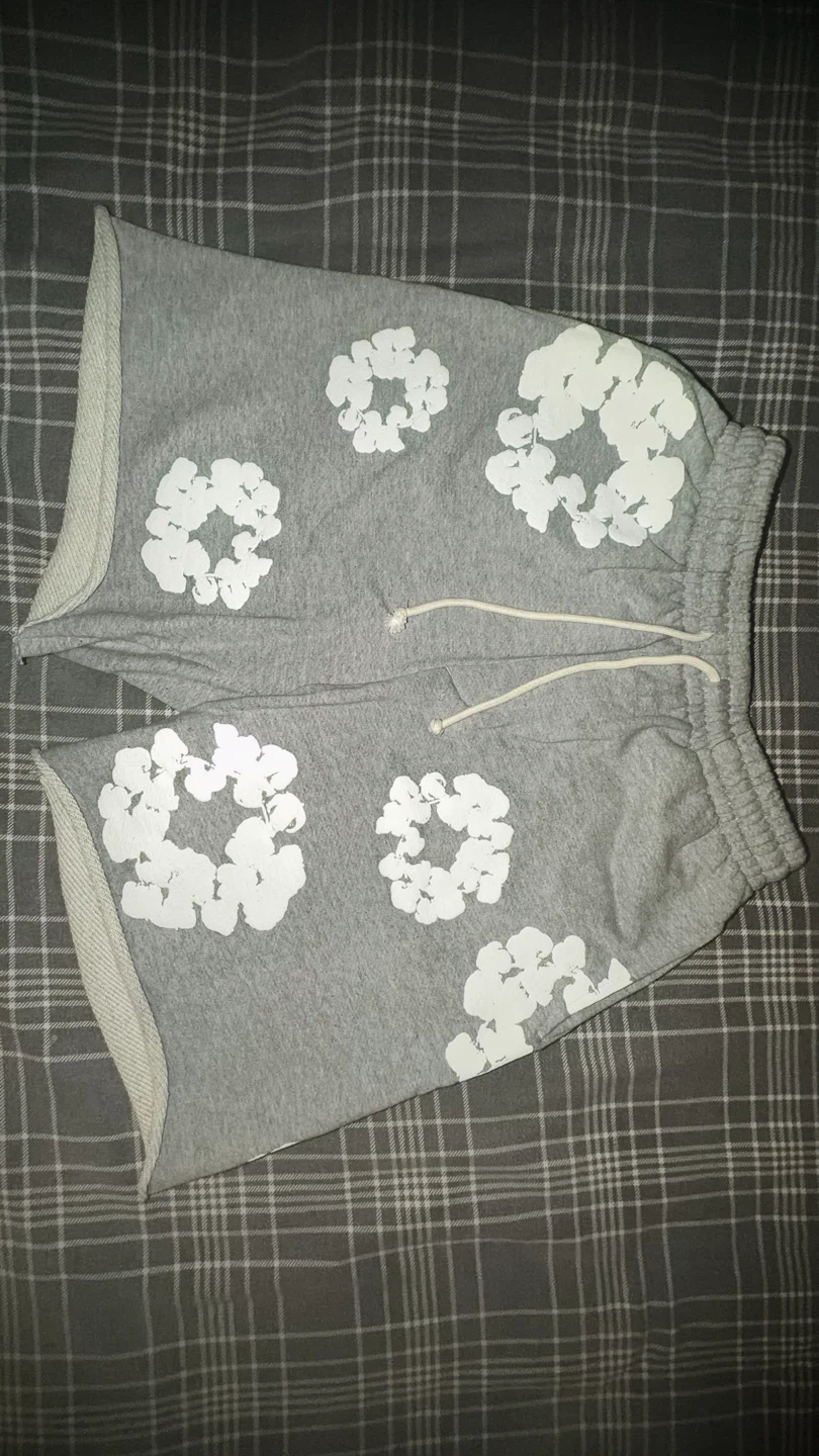 Denim Tears The Cotton Wreath Shorts Grey