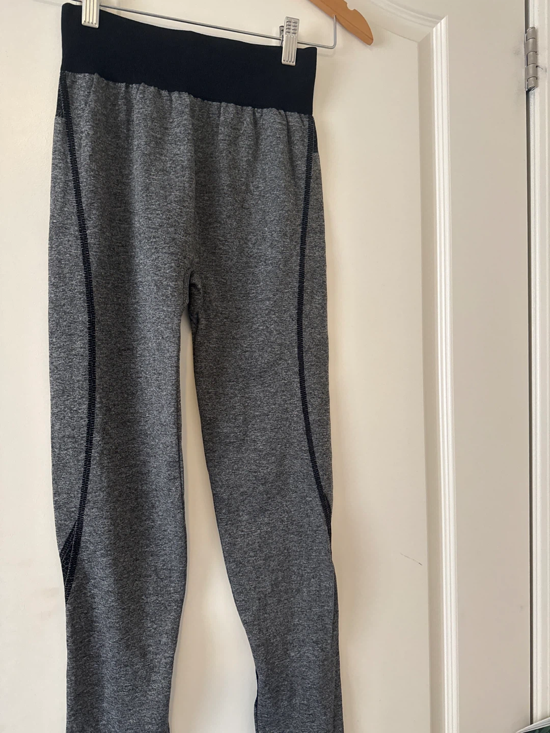 Grey Athletic Leggings - photo 5