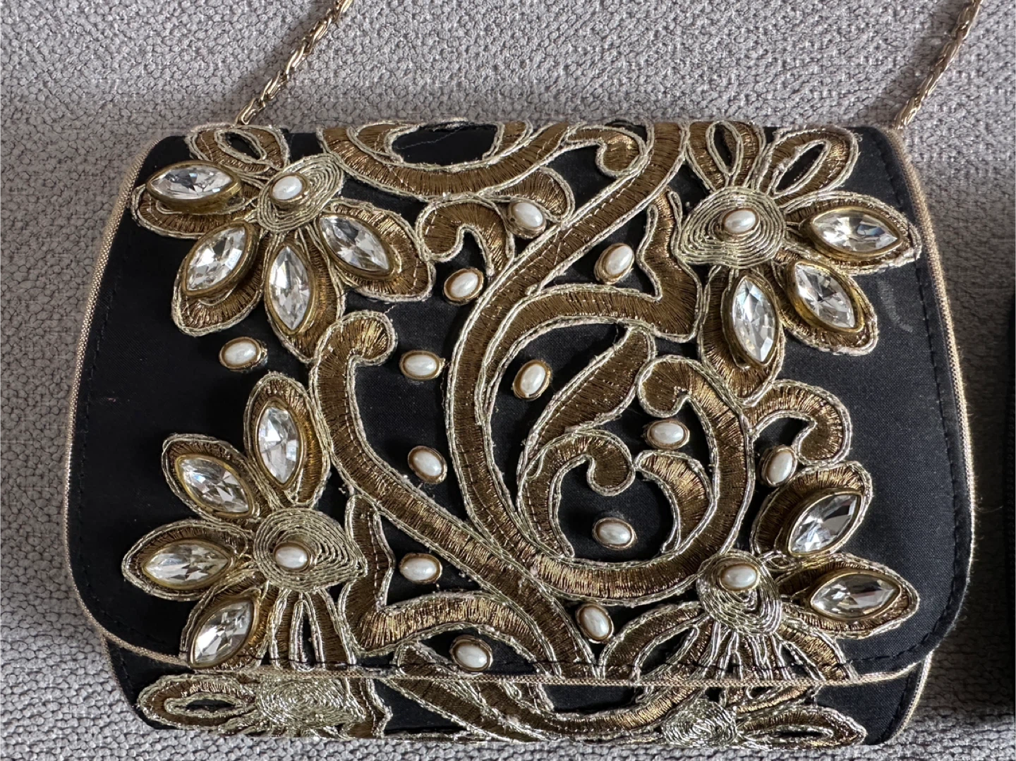 Two Decorative Crossbody Bags - photo 3
