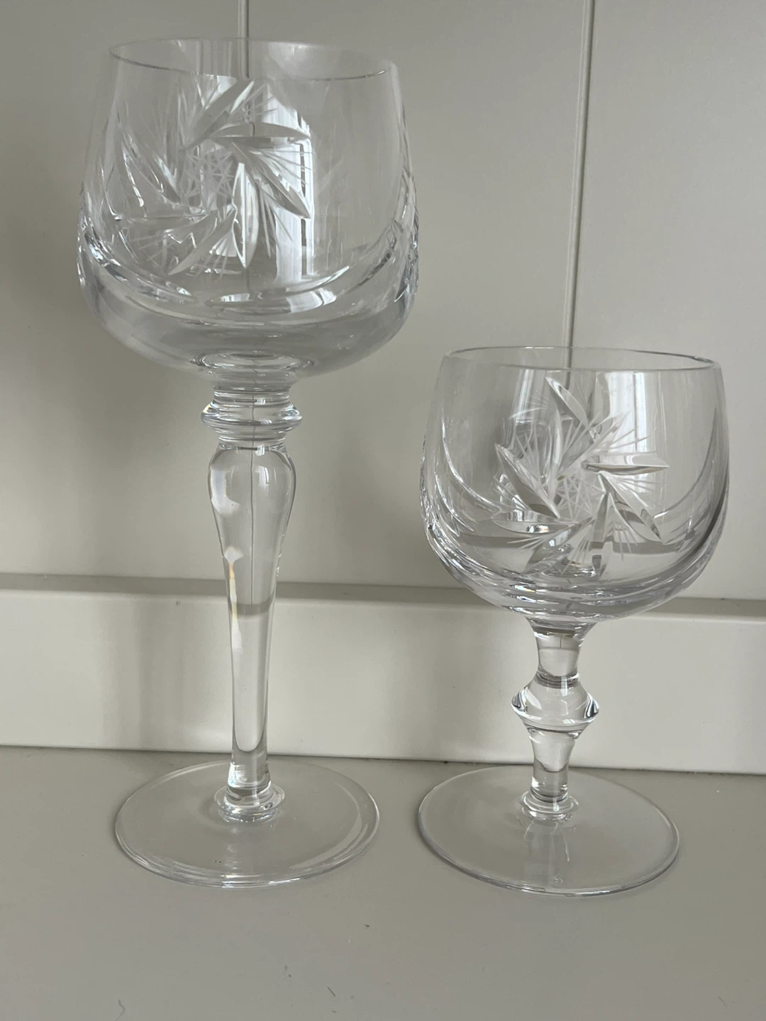 Set of 8 Pinwheel Wine Glasses