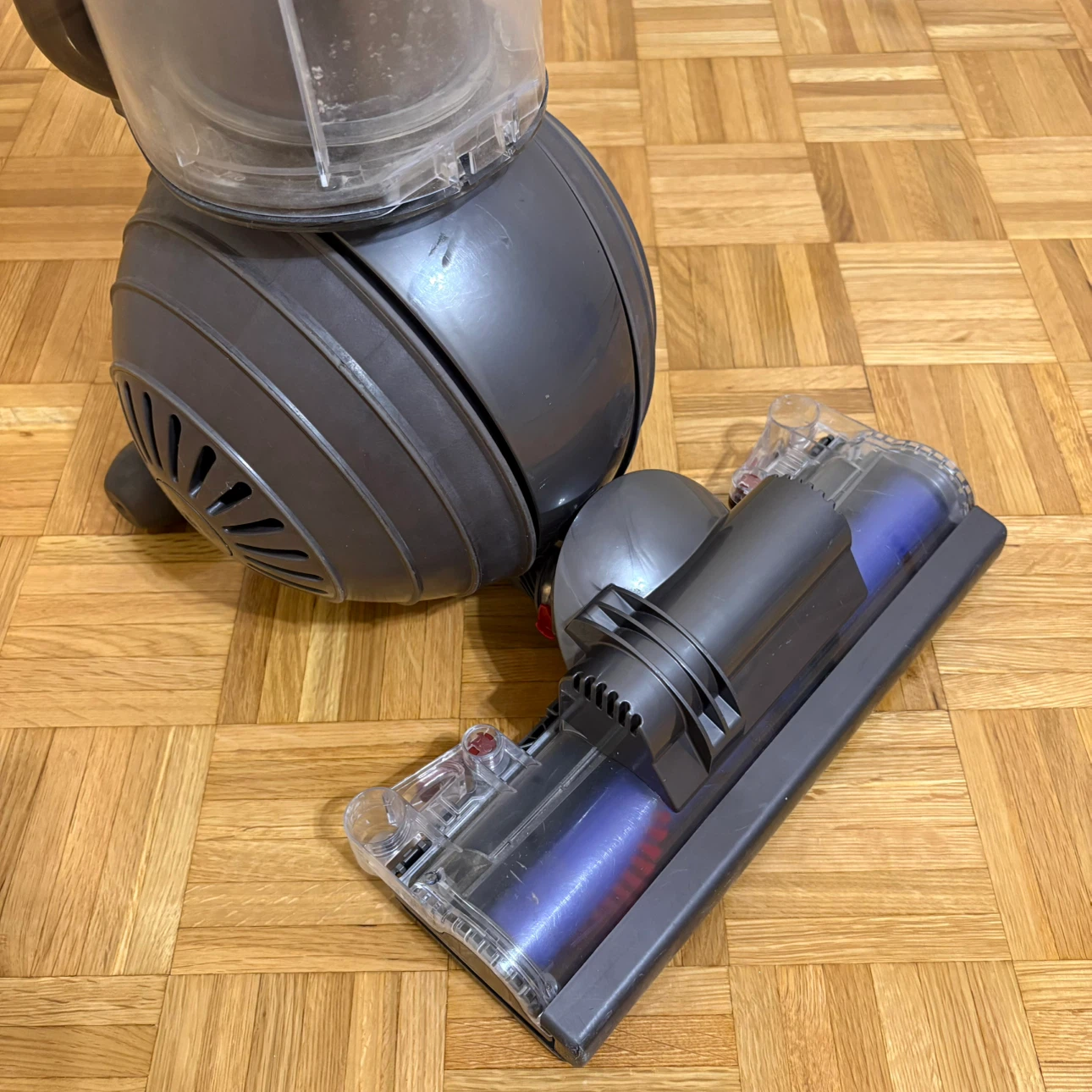 Dyson DC77 big ball cinetic animal upright vacuum cleaner - photo 4
